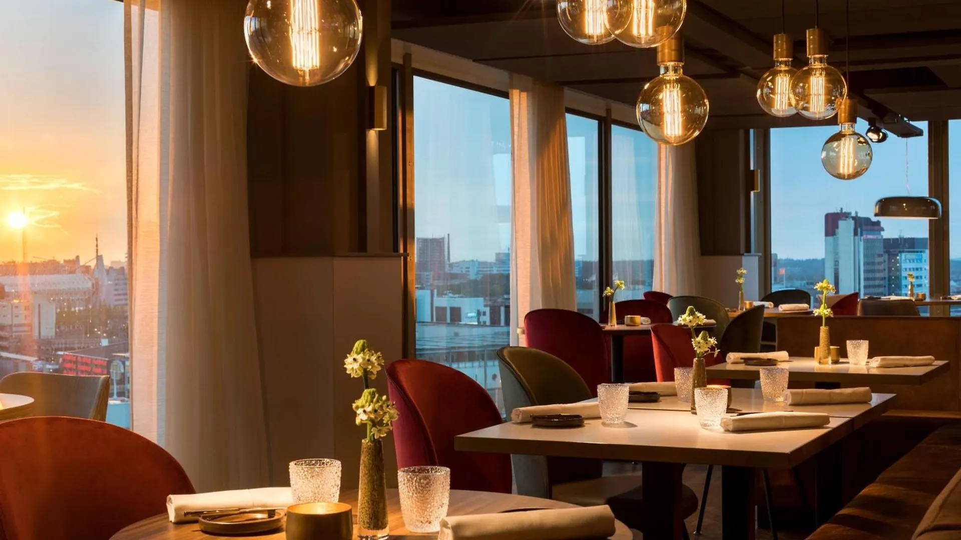Hotel NH Collection Eindhoven Centre 5*,  Niederlande